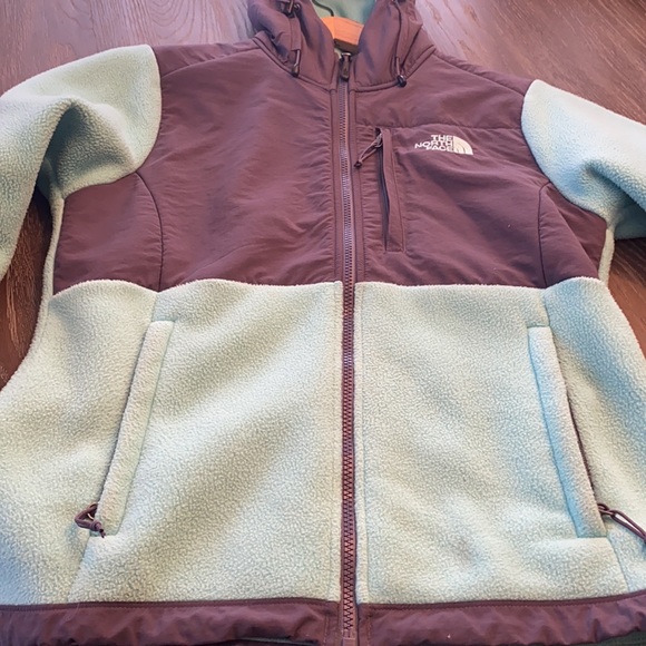 The North Face Fleece zip up jacket, size Small - Picture 3 of 8